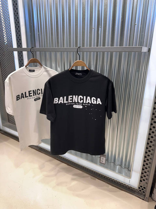 Balenciaga OVERSIZE Front-Print with Dots Herren T-Shirt Schwarz